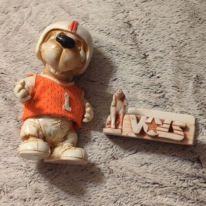 Vtg Rare 1977 Creative Mfg Football Player Dog Promo Bank & Georgia marbleholder